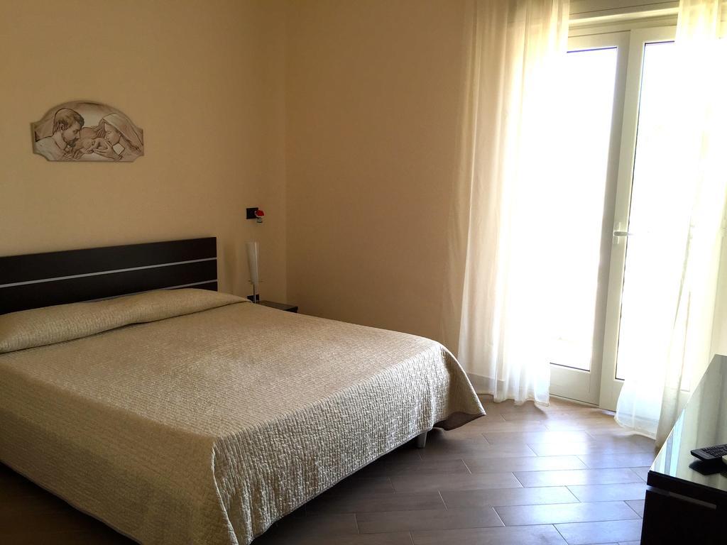 Costa Del Sol Bed and Breakfast Porto Empedocle Exterior foto